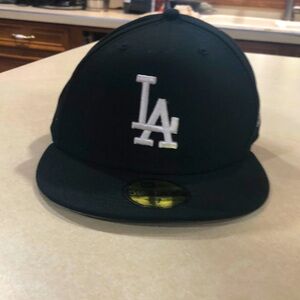 New hat never been worn and it is black